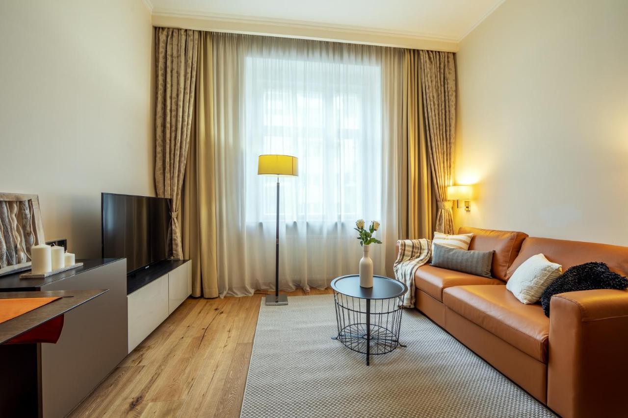 Design Merrion Hotel Прага Экстерьер фото