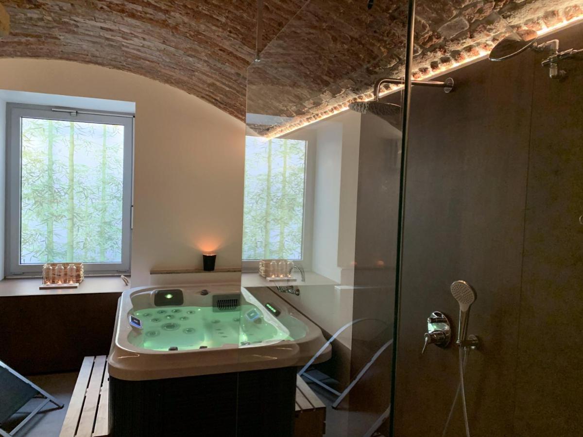 Design Merrion Hotel Прага Экстерьер фото