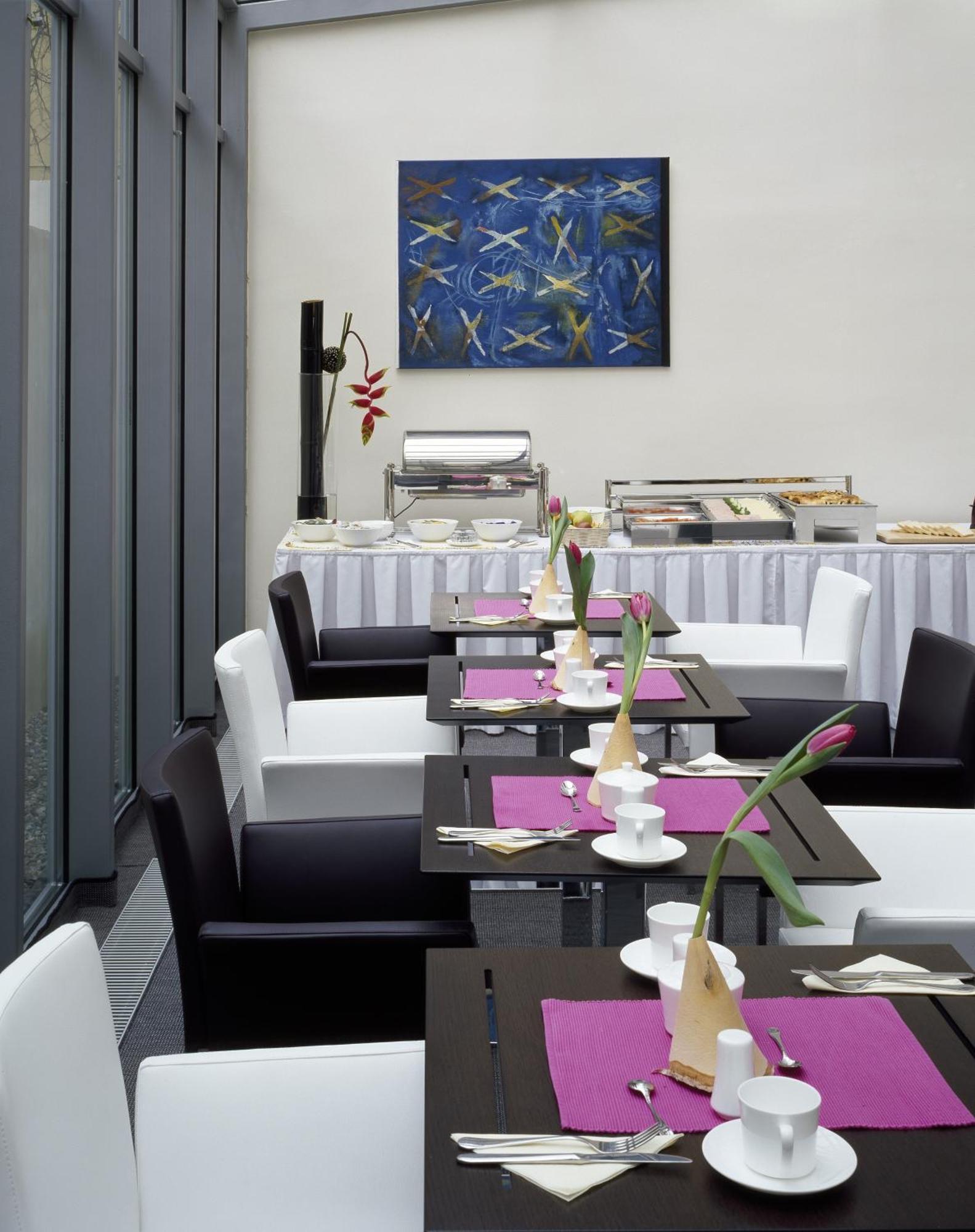 Design Merrion Hotel Прага Экстерьер фото